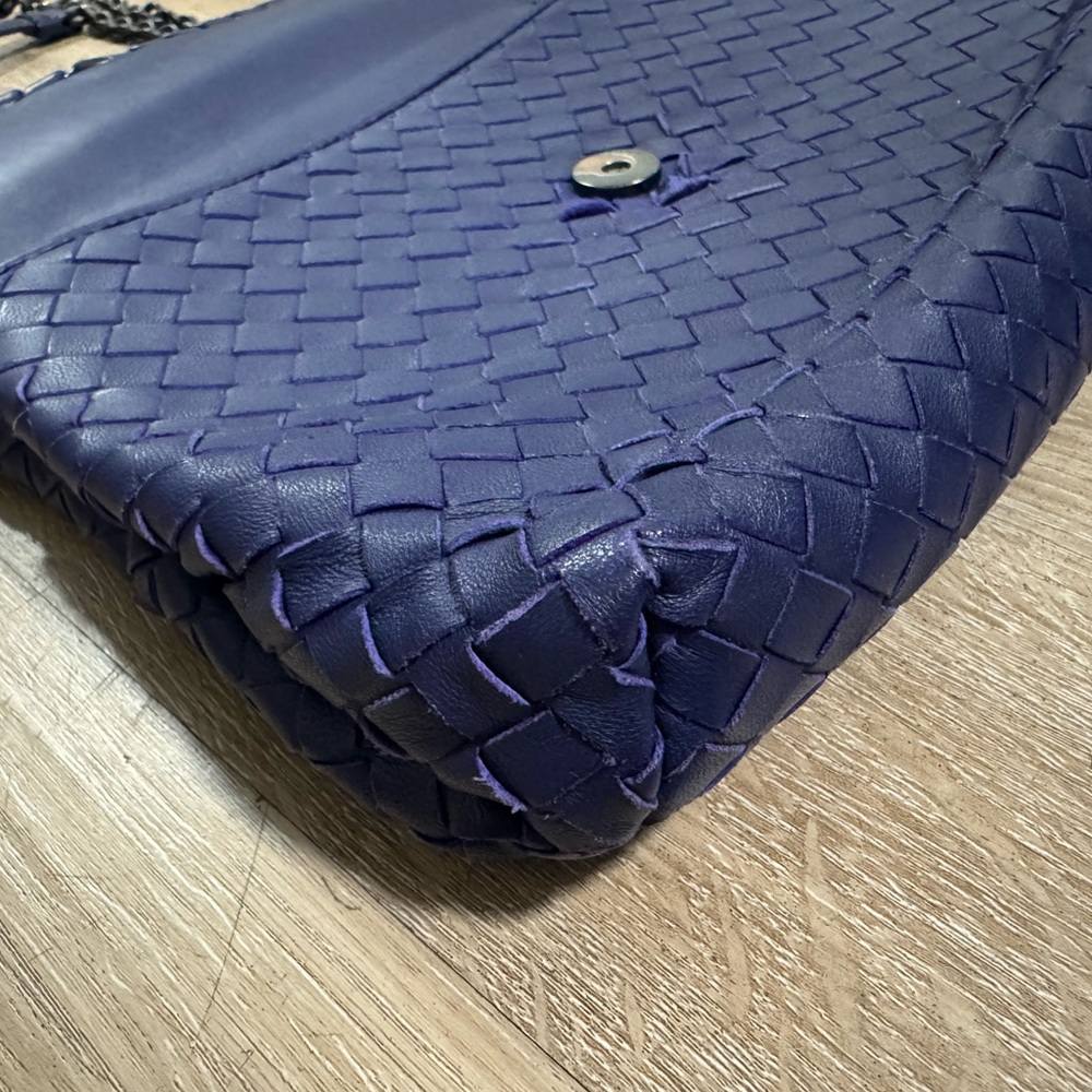 Bottega Veneta Navy Woven Leather Shoulder Bag - Picture 4 of 13